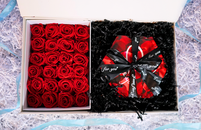 Deluxe Rose Box